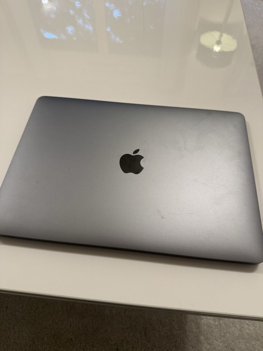 Apple Notebooks: macbook air 2018 touch id – Gebraucht aus Genève von chay.1 2