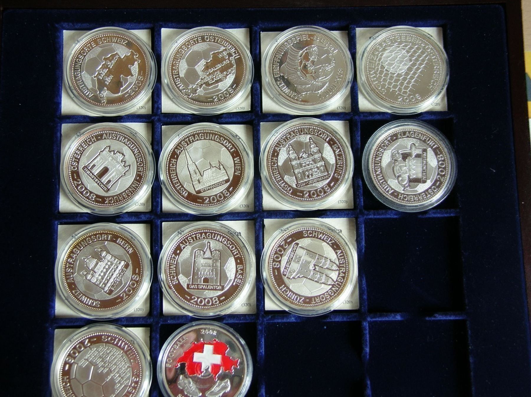 Medaillen: 13 x Fussball EM 2008 ***TOP*** – Neu (gemäss Beschreibung) aus Kreuzlingen von Samson01