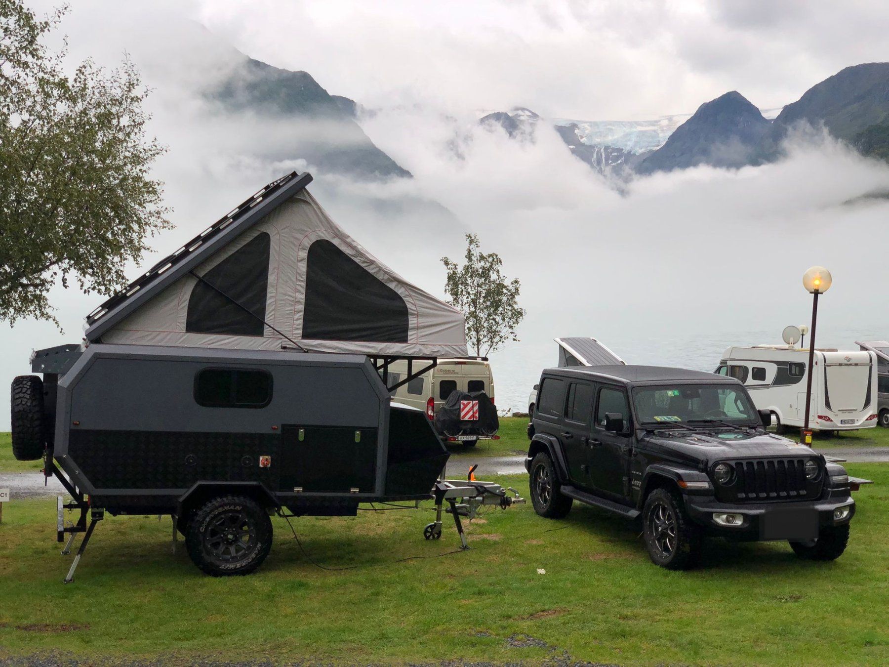 Anhänger: Offroad Wohnananhänger Allroad Caravan AM03 Top Zustand – Gebraucht aus Stein AR von Validus