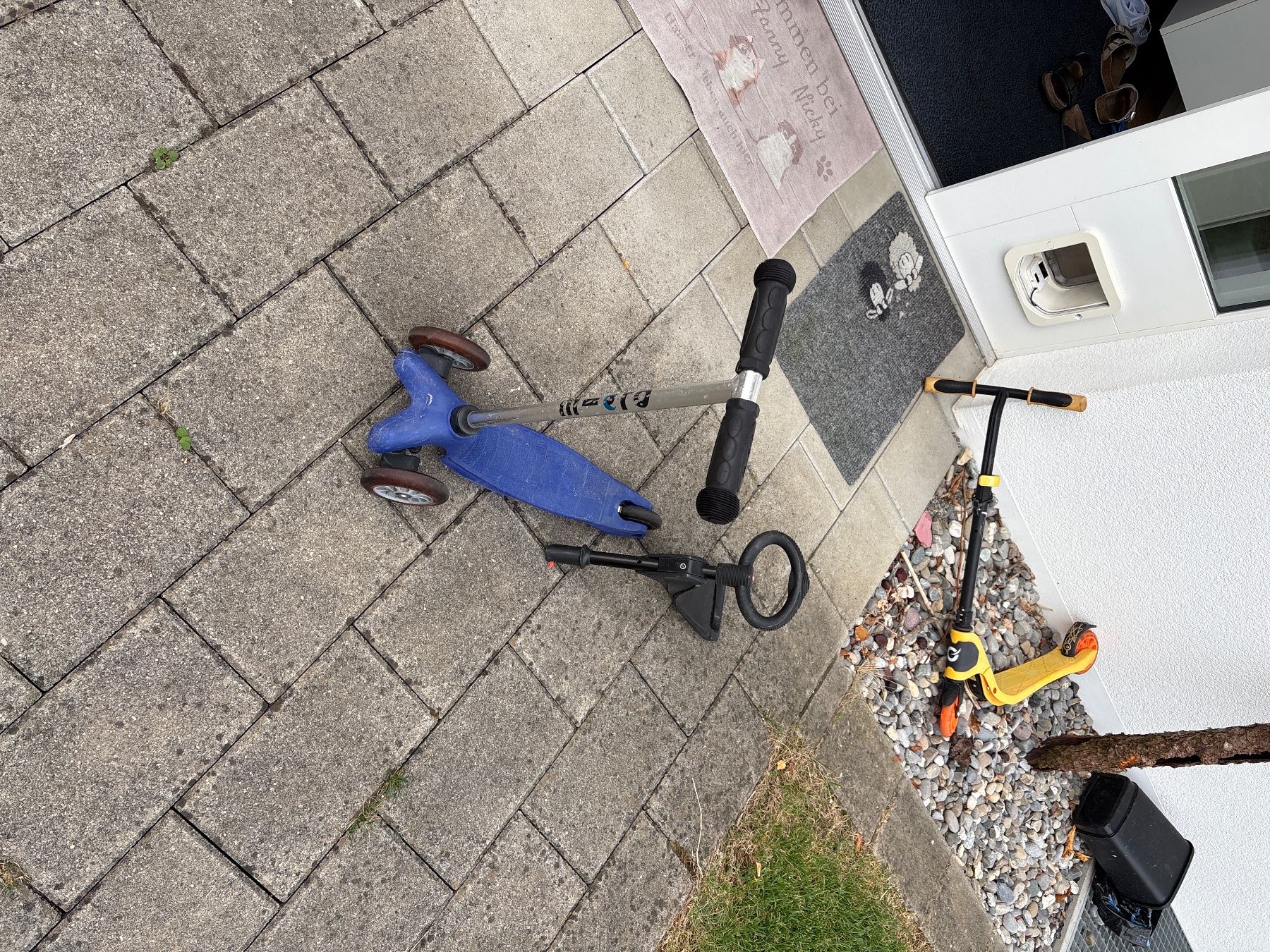 Micro Kickboard: Kinderroller blau gebraucht mit Sitz – Usato da Schaffhausen venduto da Thorbart 3