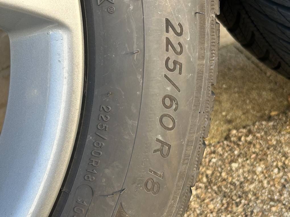 Pneumatici & Ruote complete: Original BMW Winterkompletträder 18" – Usato da Zug venduto da A1L-B 4