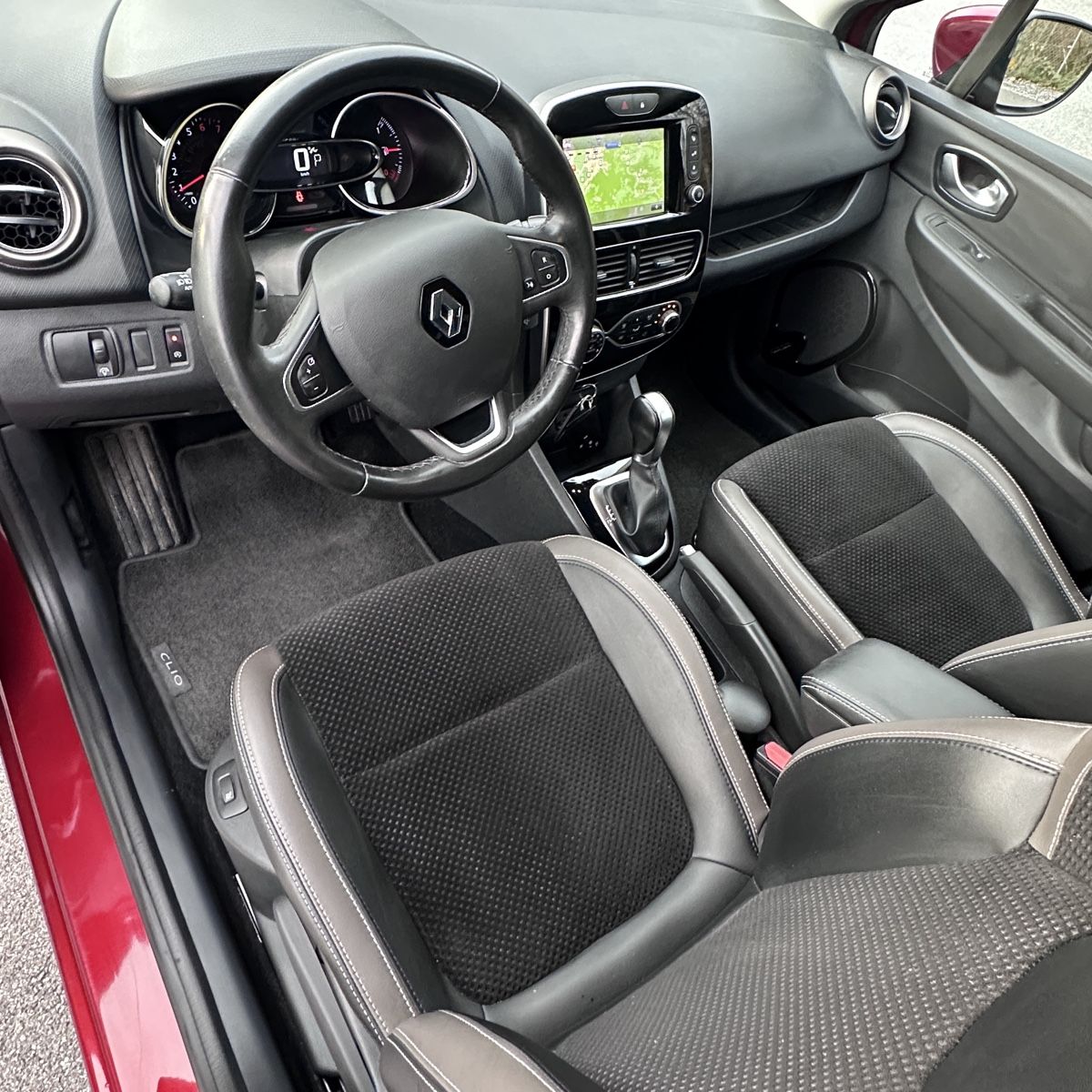 Renault Autos: Renault Clio 1.2 120 EDC Automat – Gebraucht aus Balgach von M369 5