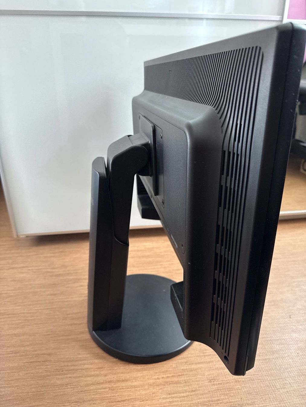Samsung Monitore: Monitor Samsung SyncMaster 2494HM gebraucht schwarz – Gebraucht aus Zürich von basidade 1