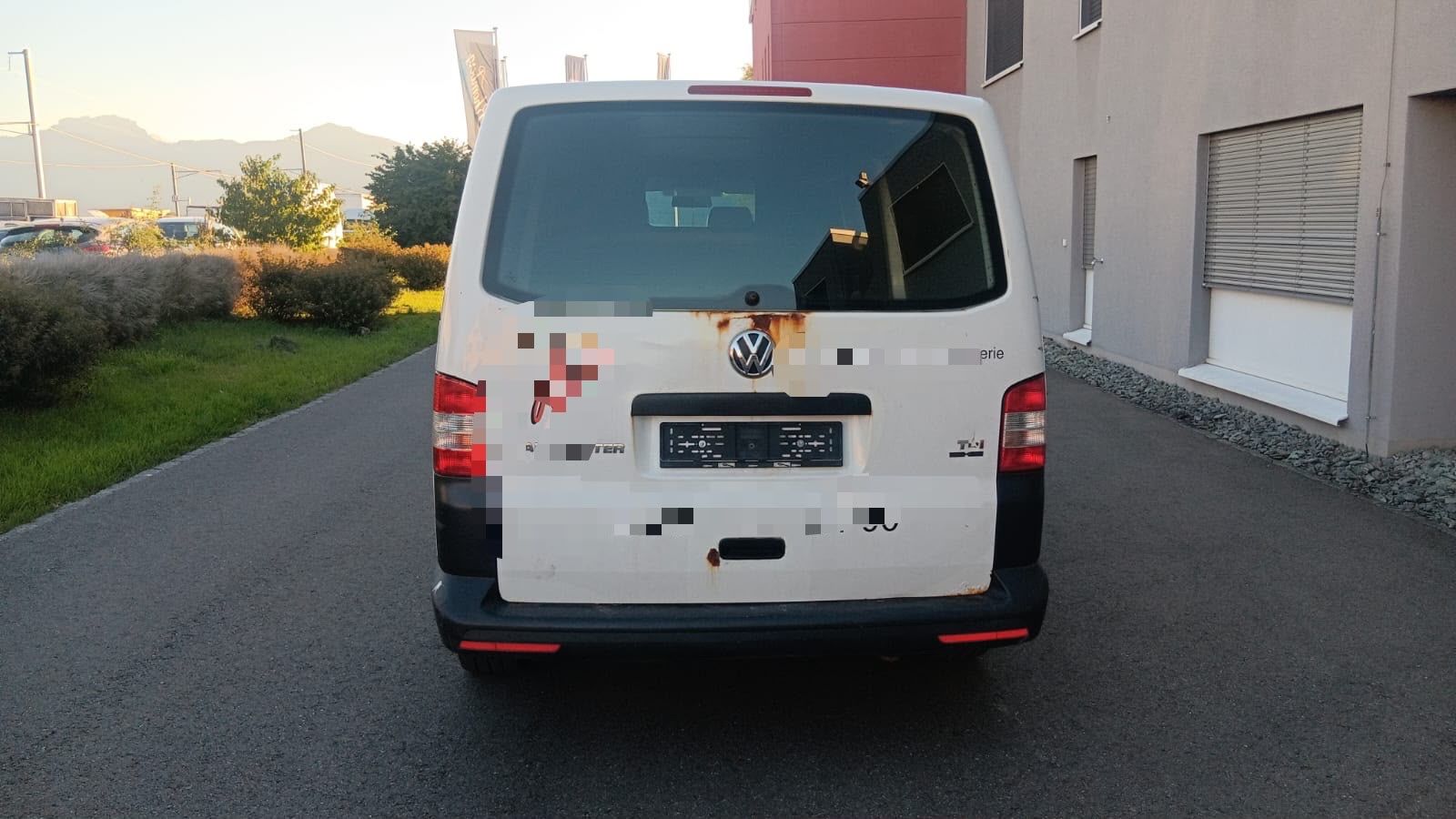 VW Automobili: VW T5 BMT TDI 4x4 – Usato da Rebstein venduto da TonyRasta-Autohandel 4