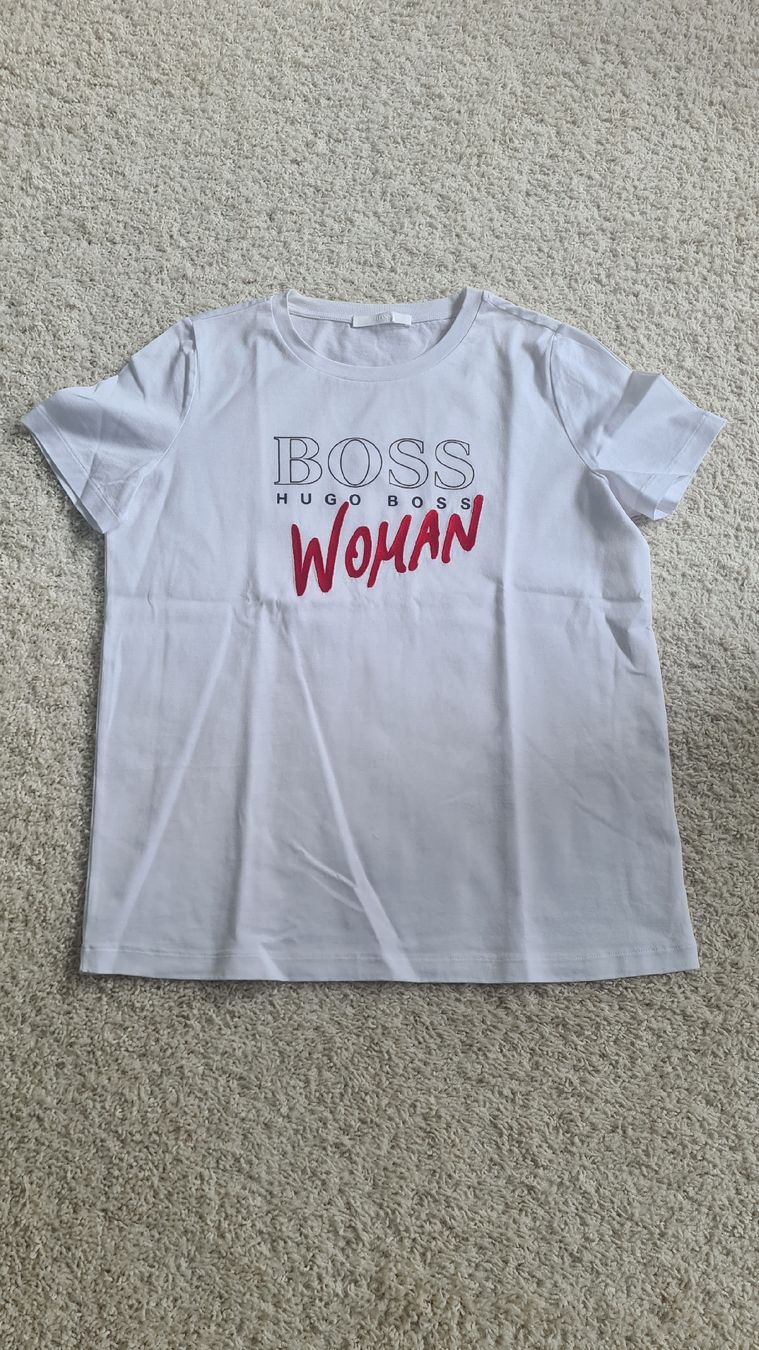 Hugo Boss T-Shirts: Hugo Boss T-Shirt Damen – Gebraucht aus Rüfenacht BE von Biancaro