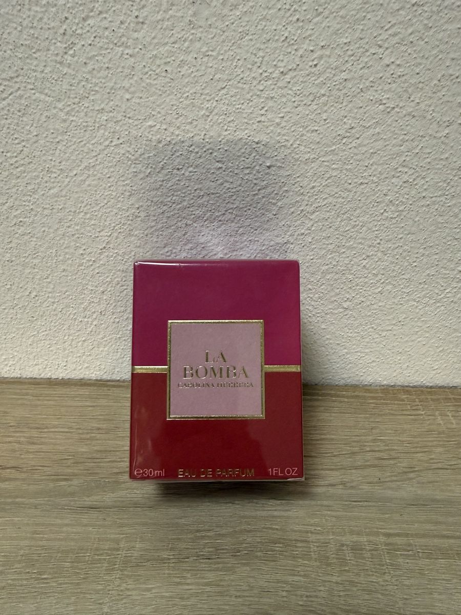 Carolina Herrera Profumi & Eau de Toilette: Eau de Parfum La Bomba  30ml – Nuovo e nell'imballaggio originale da Uster venduto da ren_klk8 1