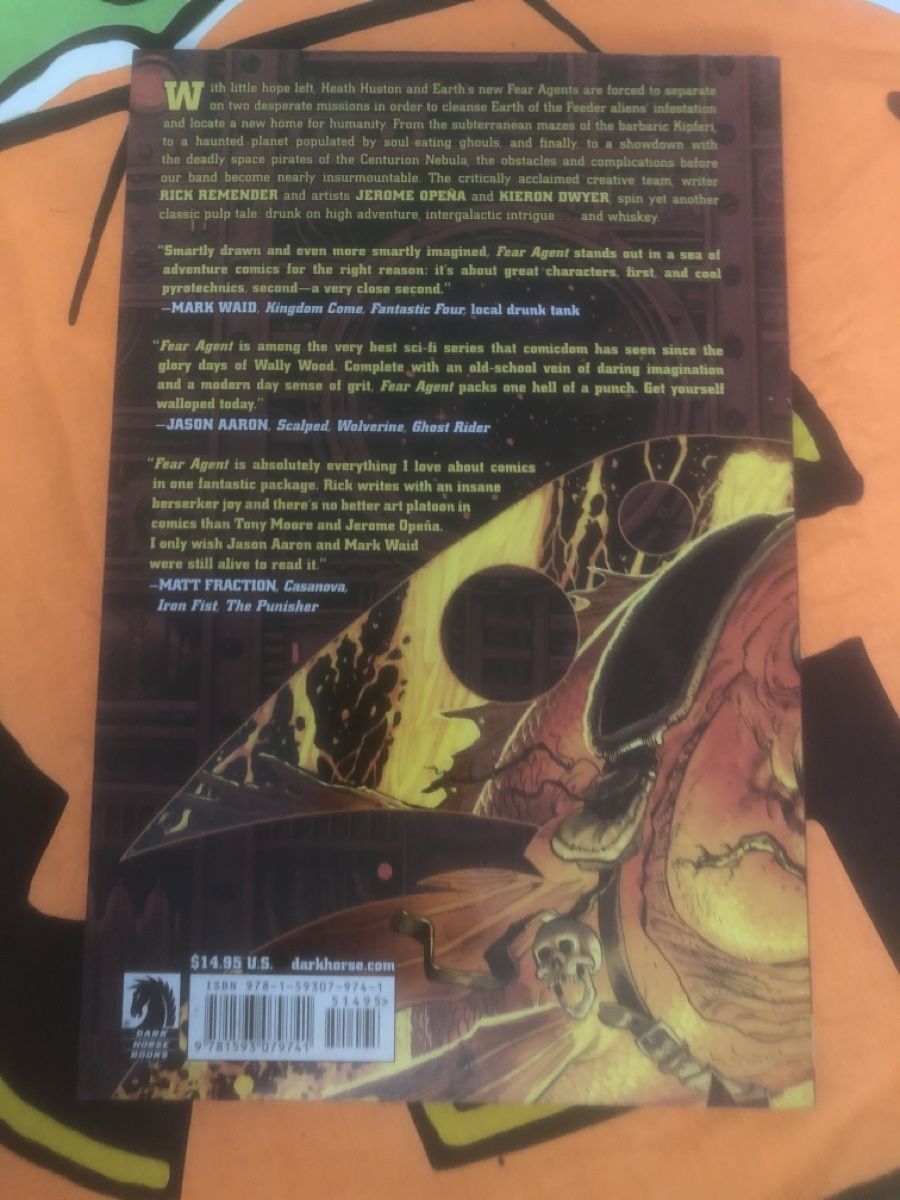 Fumetti: Fear Agent - Hatchet Job - Trade Paperback  – Usato da Lausanne venduto da fransadpop 1