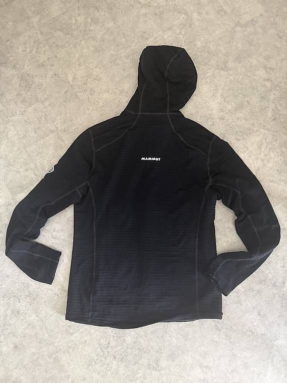 Mammut Giacche: MAMMUT Aconcagua Light ML Hooded – Usato da Bürglen UR venduto da congis 1