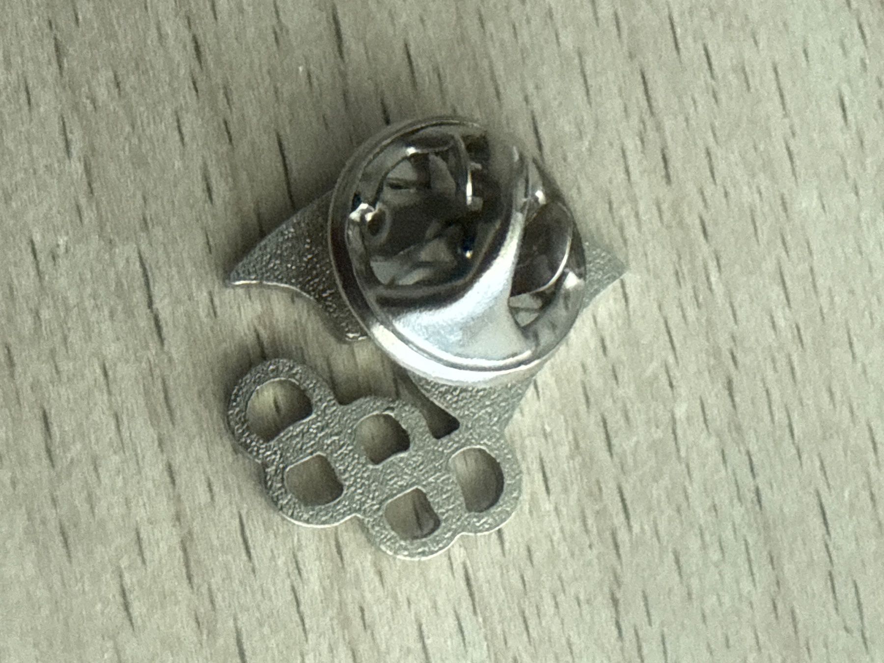 Placchette & Badge: Pin Olympia  Finnland – Usato da Glattbrugg venduto da Schweigmatt 1