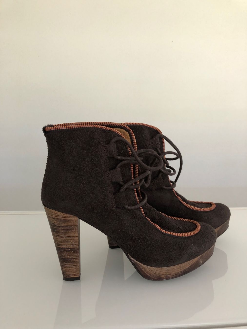 Tamaris Scarpe da donna: Wild Leder Stiefeletten Gr 40, 40,5 – Usato da Arboldswil venduto da maeppli2009 1