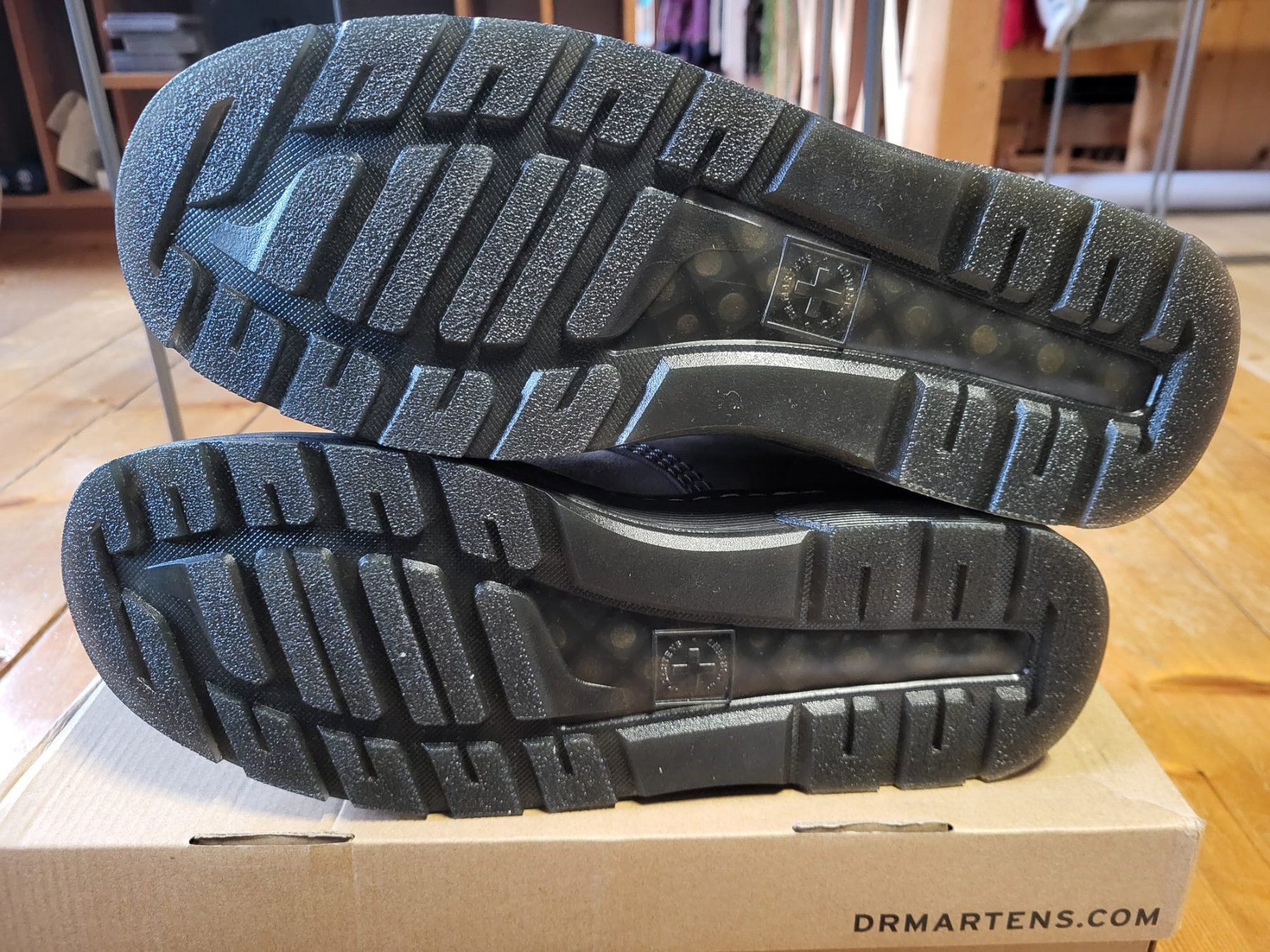 Dr. Martens Scarpe da uomo: Dr Martens neuves taille 45 – Nuovo e nell'imballaggio originale da Movelier venduto da Gwadafab 3