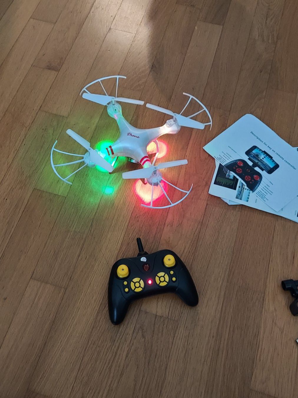 Modellismo RC: R/C Quadcopter mit Wifi-Cam und neuem Akku + div. Zugaben – Usato da Hohenrain venduto da magiclocke 1