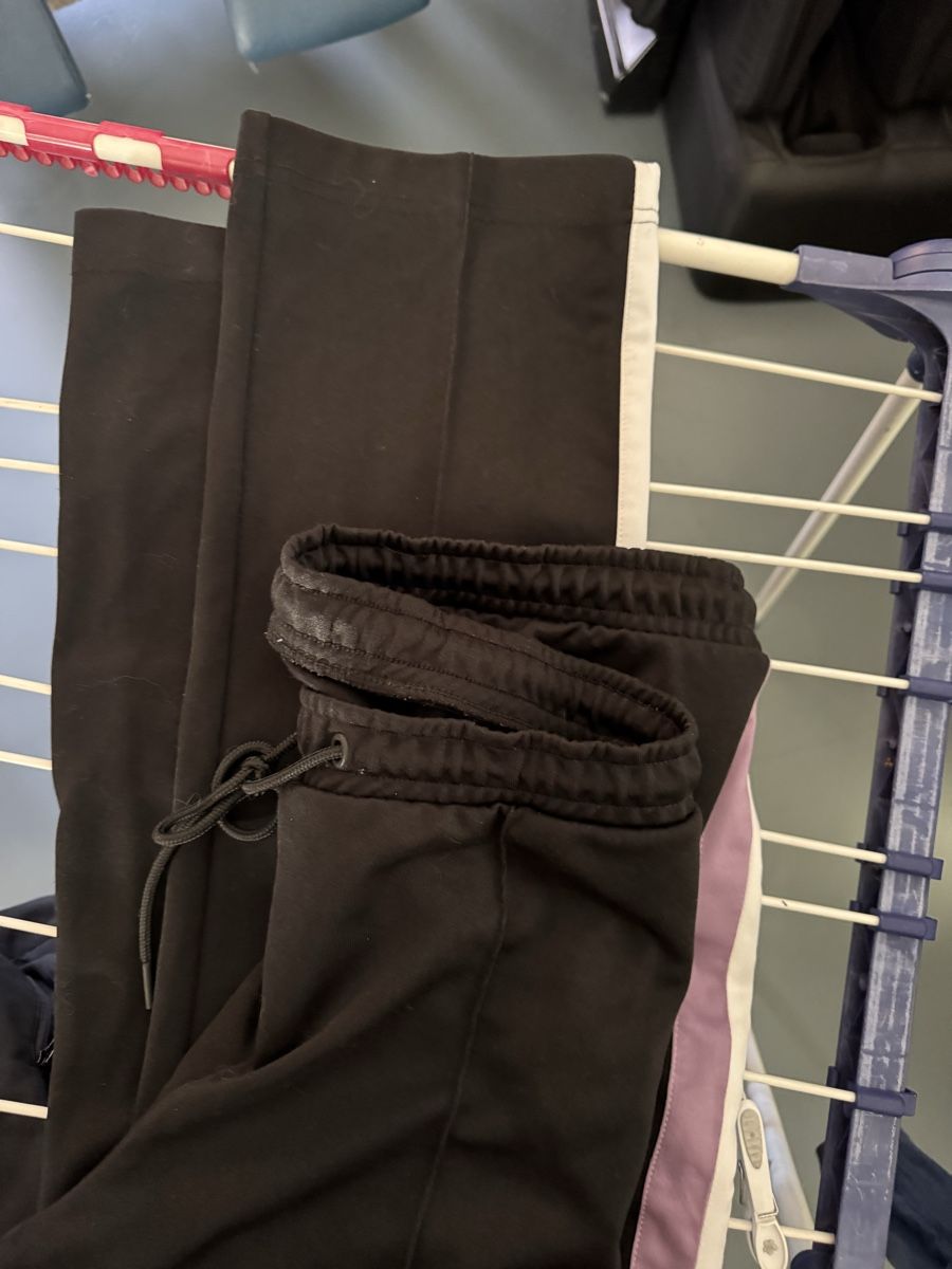 Pantaloni: Trainerhose Gr L – Usato da Visp venduto da Pastis 3