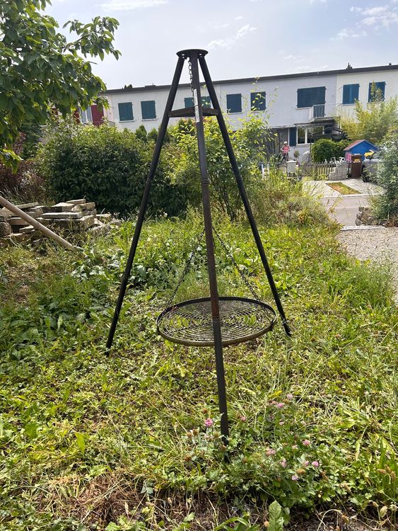 Dreibeingrill OSKAR – Höhe 210 Cm, Edelstahl-Rost Ø 60 Cm, Inkl. Kette