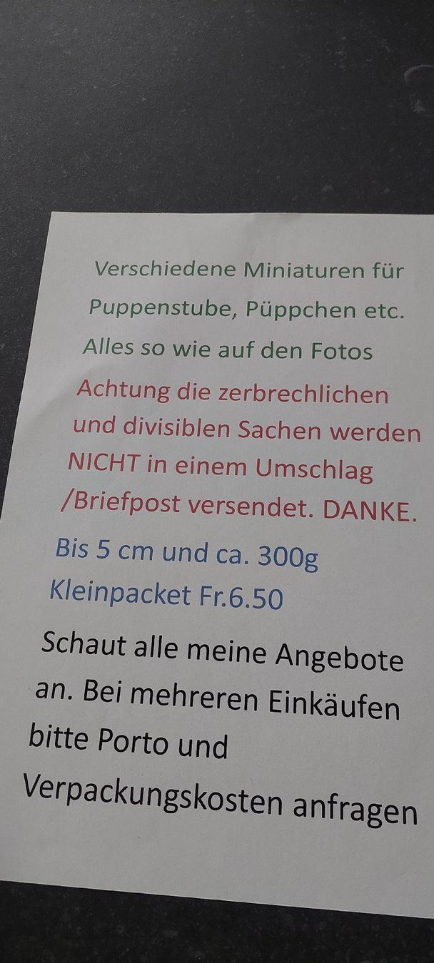 Bambole: Miniaturen Puppenkleidli  – Usato da Muri AG venduto da nindo1 9
