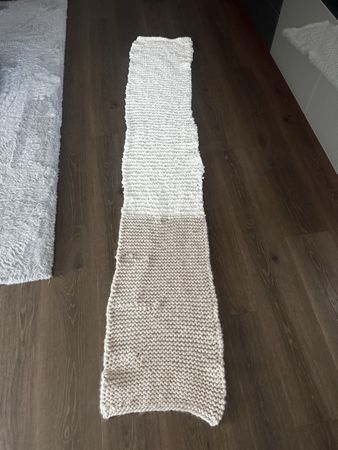 Gestrickter Schal zweifarbig neu