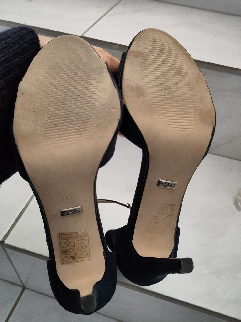 Buffalo Scarpe da donna: High-Heels Sandalette Buffalo Gr. 41, Navy – Usato da Dettighofen Lengw. venduto da mai_75wt 1