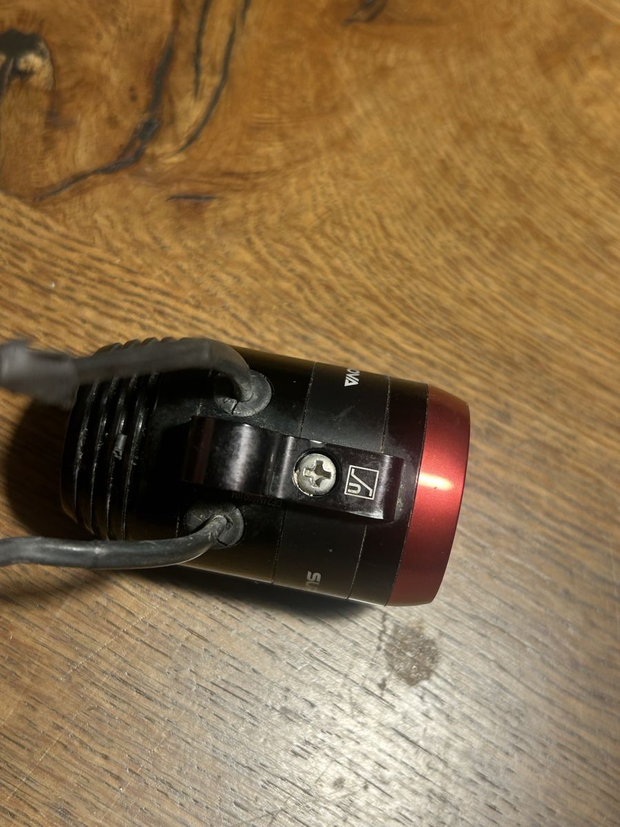 Supernova Pièces détachées: Supernova E3 Pro flackert – Défectueux à Güttingen par Wasser9 2