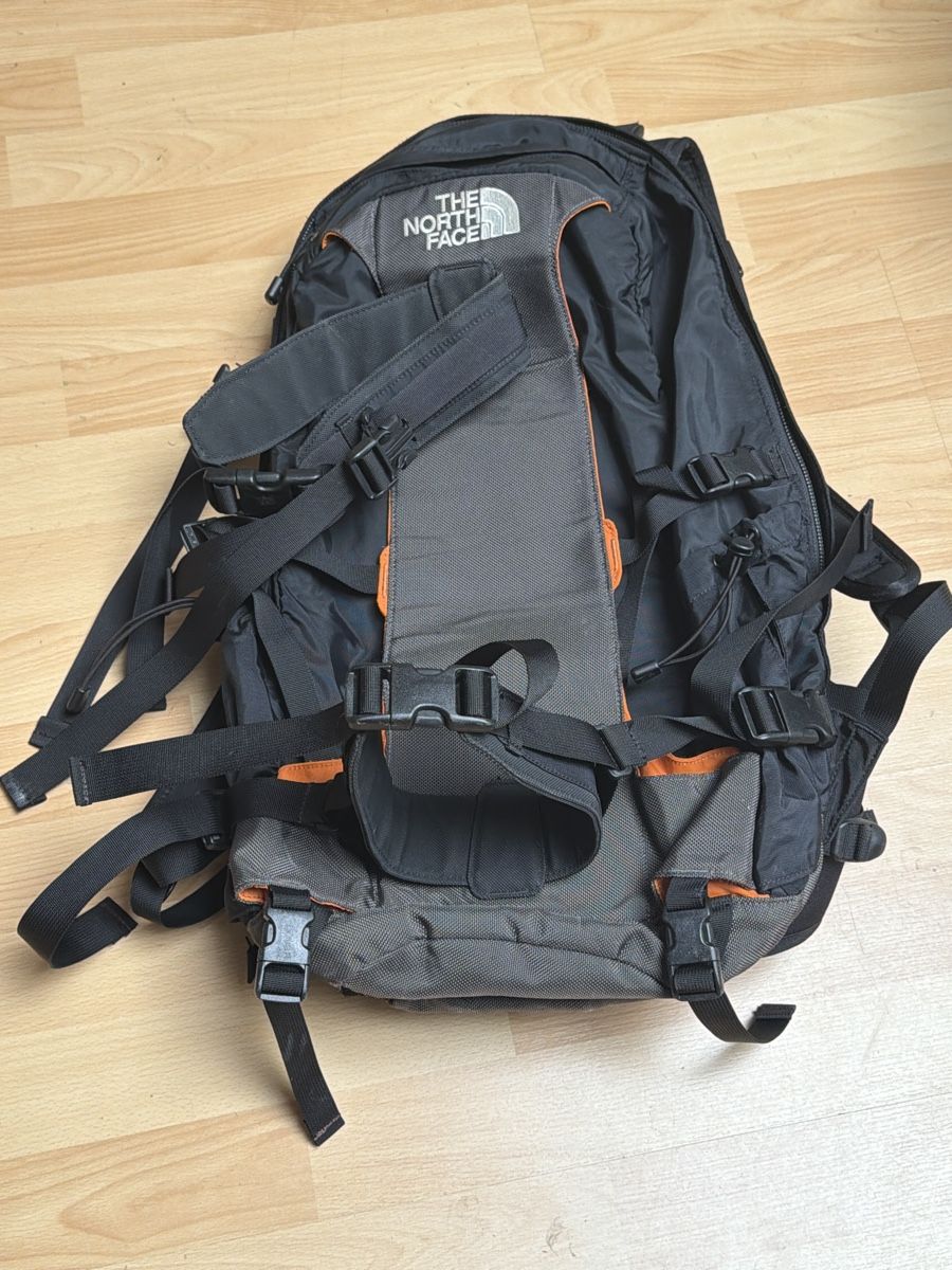North Face Rucksäcke: Rucksack The North Face CHUGACH  35, Top – Gebraucht aus Thun von BanjoDan
