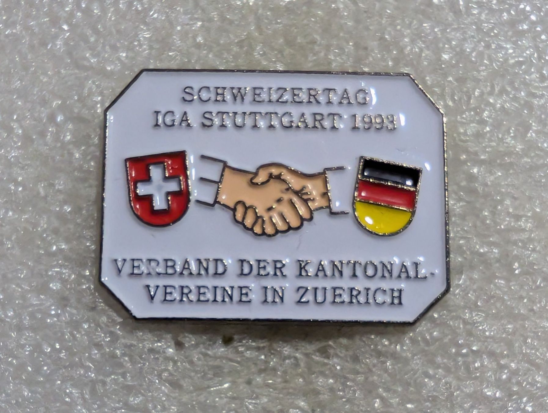 Placchette & Badge: Ansteckpin 155: Schweizertag – Usato da Oppligen venduto da Pin-Fall-Shop