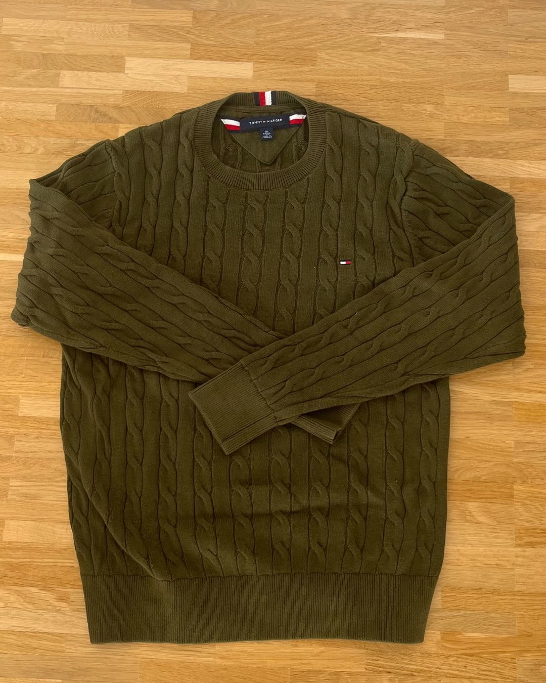 Tommy Hilfiger Maglioni & Felpe: Tommy Hilfiger Pullover Strickpullover Khaki Gr. XS – Usato da Zollikofen venduto da Michel_A
