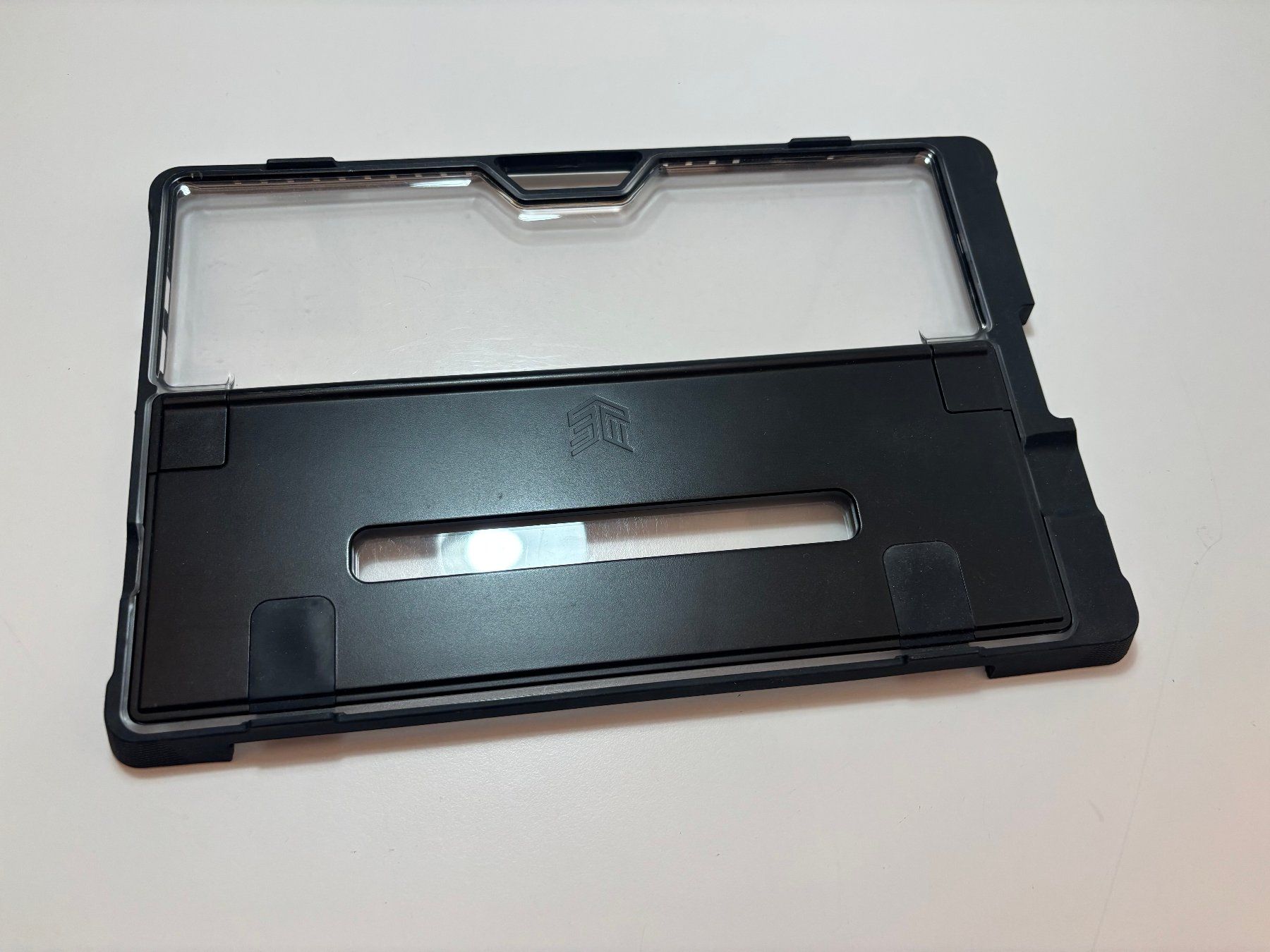 Covers & Borse: Schutzhülle microsoft surface schwarz transparent gebraucht – Usato da St. Gallen venduto da adr_qtz2 1