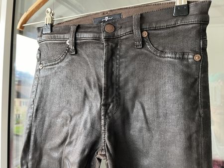 Seven for all mankind beschichtete Jeans in Lederoptik Neu