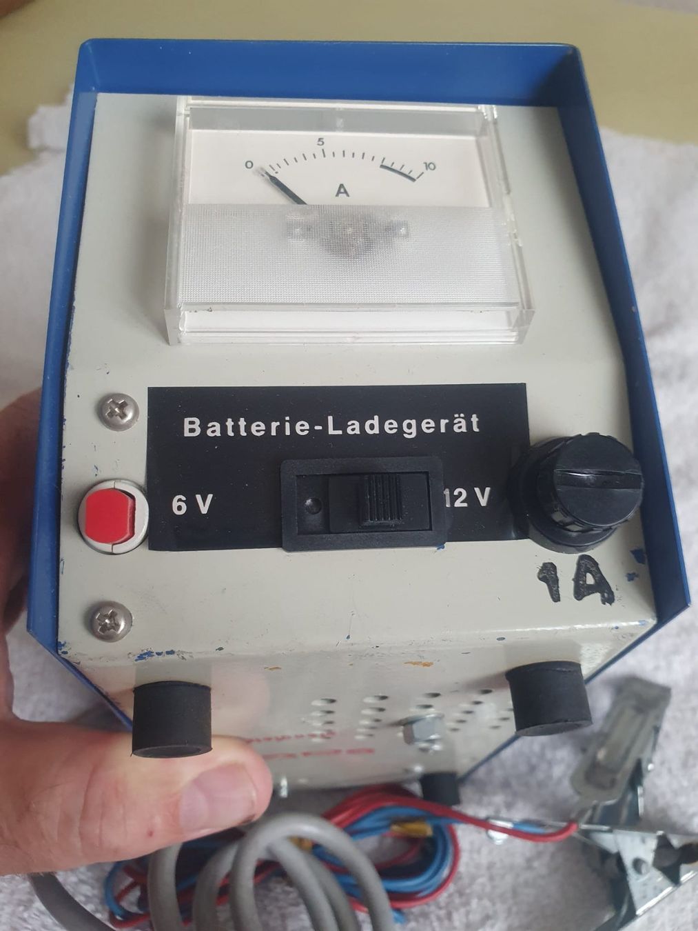 Batterie-Ladegeräte: Einhell Batterie-Ladegerät 6V 12V – Gebraucht aus Basel von FirstClass4000 2