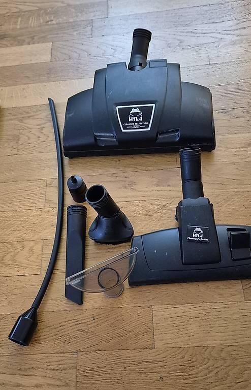 Aspirapolveri & Accessori: Staubsauger Hyla + Hyla Luftreiniger + 3 Stk. Bio äther. Öle – Usato da Luzern venduto da d.n.k 1