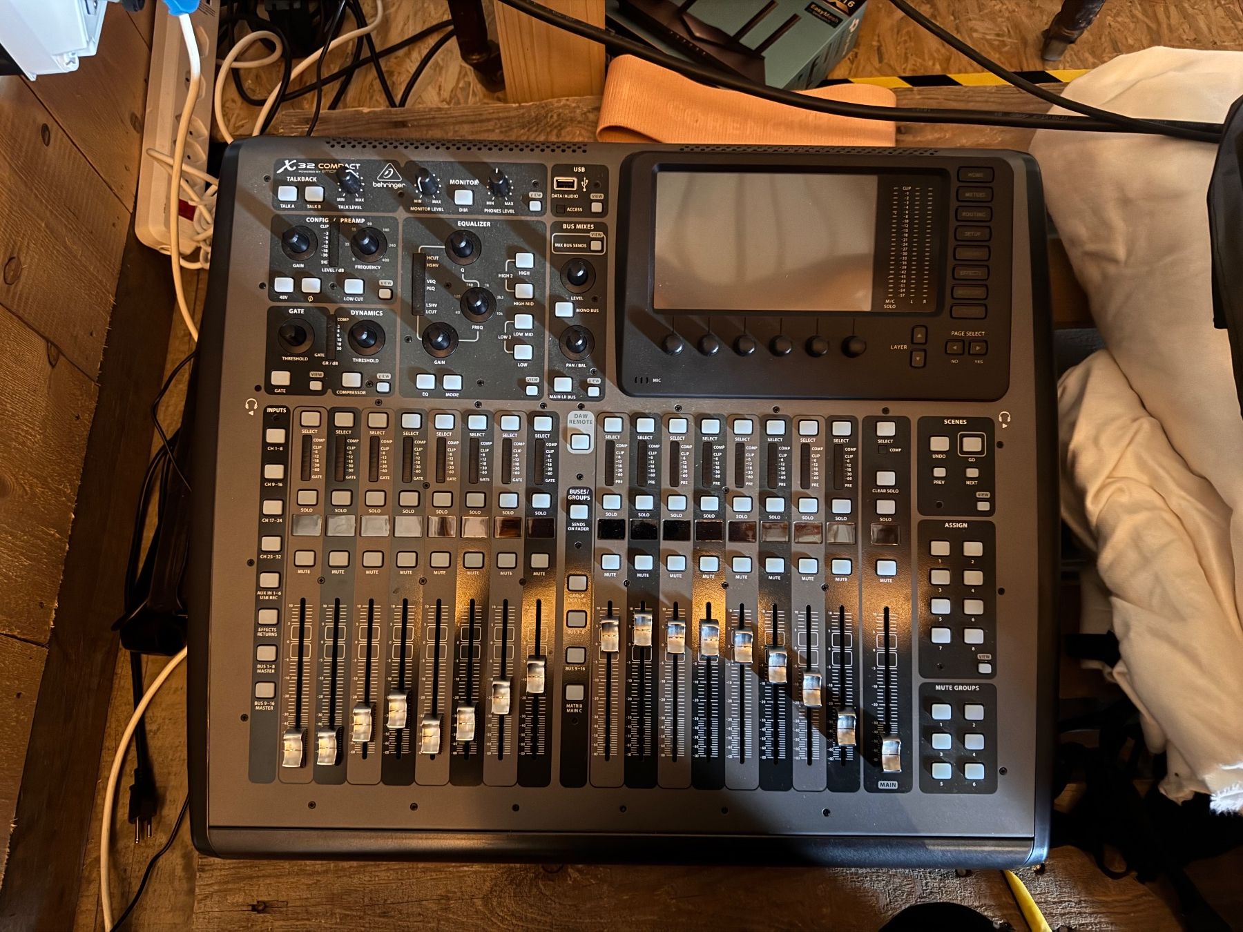 Behringer Mischpulte: Behringer X32 Compact – Gebraucht aus Zunzgen von Patrick.Gasser1988 1