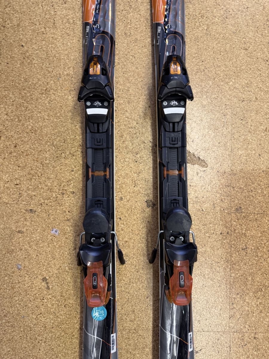 Elan Sci: Elan WaveFlex 8 Carving Ski 176 cm mit Bindung – Usato da Gurmels venduto da SwissShop21 2