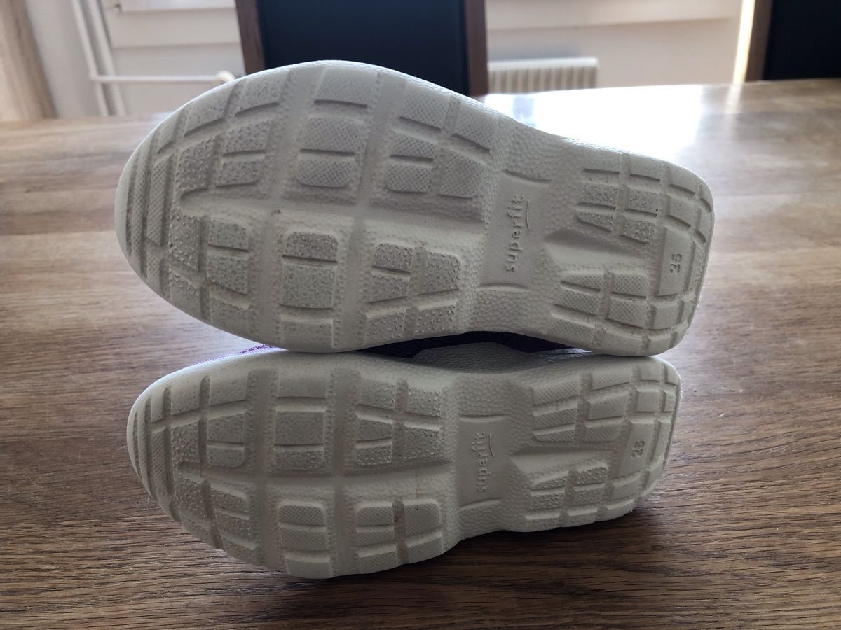 Scarpe per ragazze: Superfit Schuhe Gr.26 – Usato da Weggis venduto da bac_qf5c 1