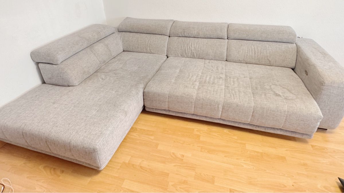 Sofas: Grosse Eckcouch mit Relaxfunktion - – Gebraucht aus St. Margrethen SG von polieri 1