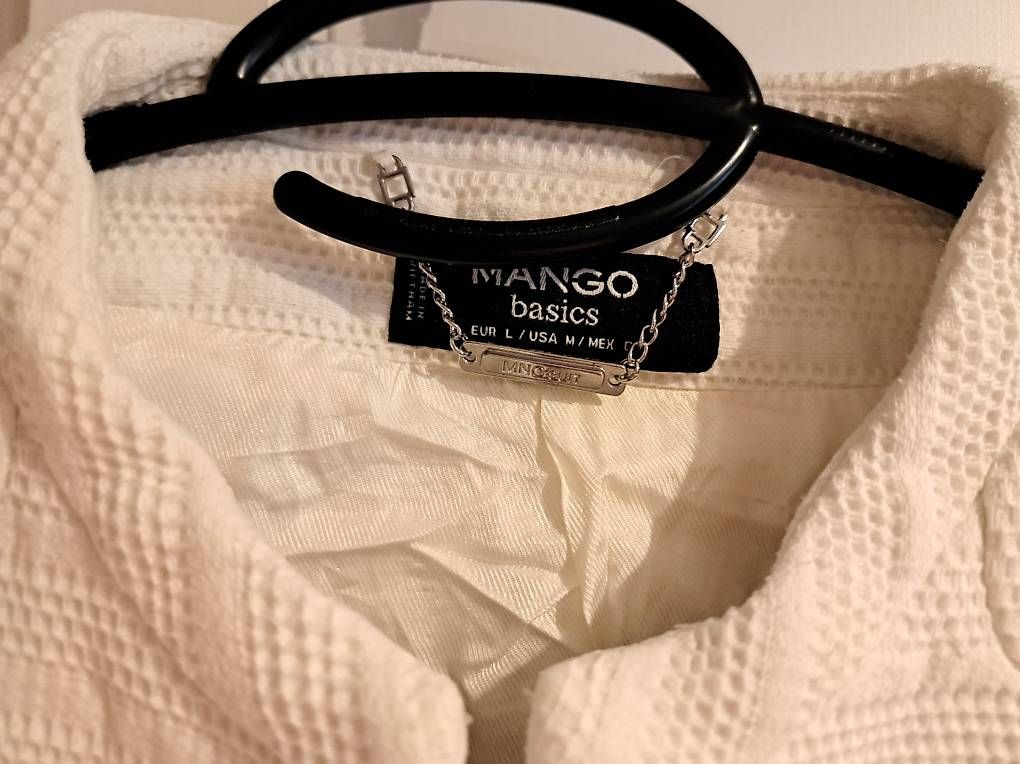 Mango Jacken: Schicker weisser Blazer – Gebraucht aus Schmerikon von Nicole0120 1