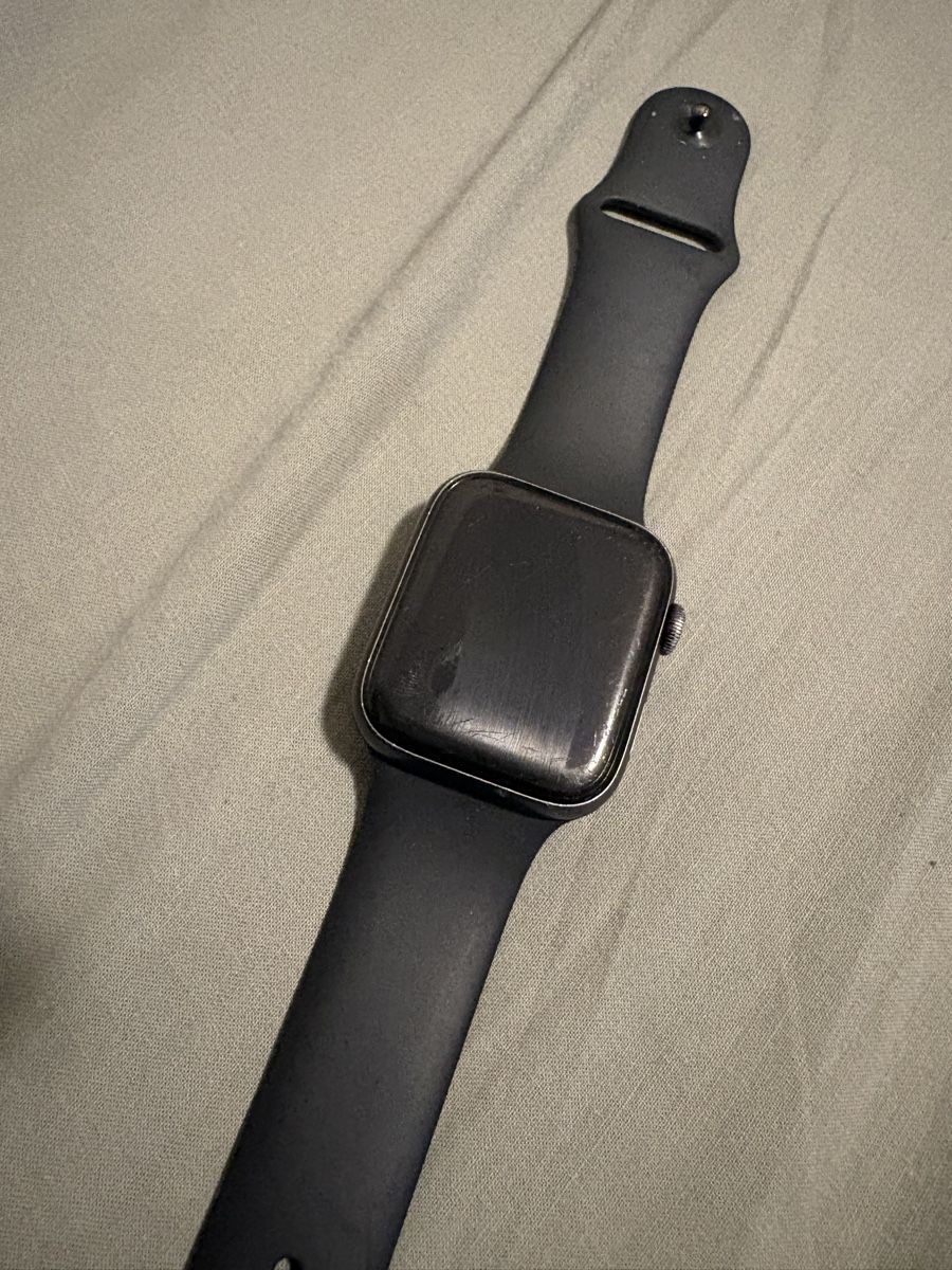 Apple Smartwatch: Apple Watch 5 - Wifi + cellulaire – Usato da Höri venduto da Binary_tech_ch