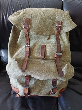Rucksack Leder Canvas Olivgrün Lederriemen Schweizer Armee