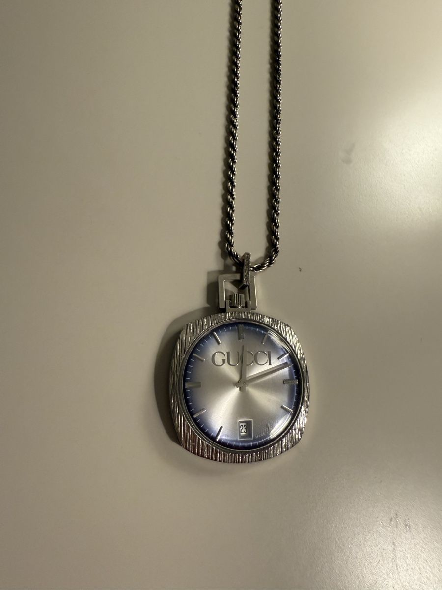 Gucci Uhren: Pendentif Gucci – Neu (gemäss Beschreibung) aus Genève von Igoreuf 2