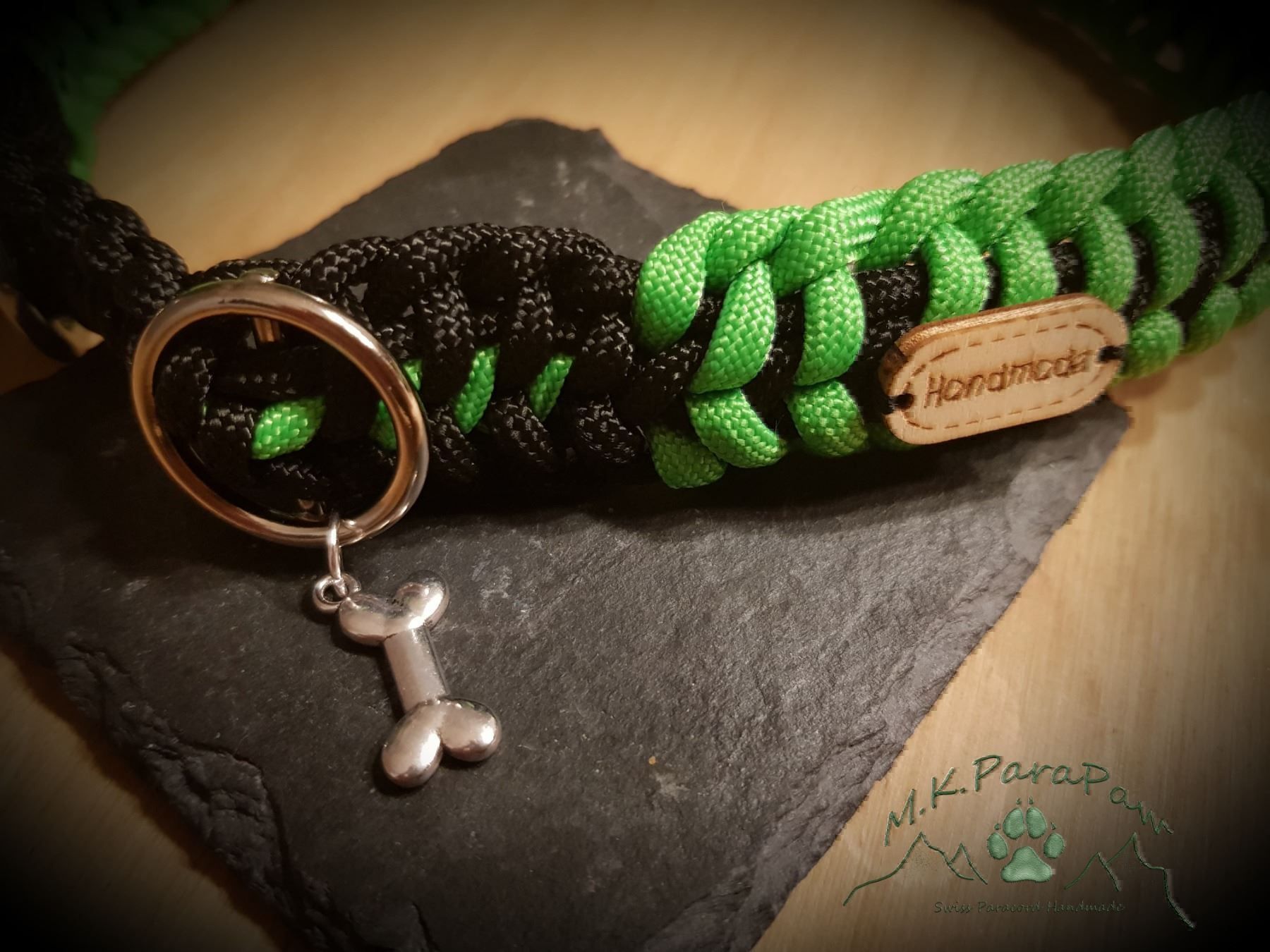 Guinzagli & Collari: Paracord Hundehalsband - 100% Handarbeit – Nuovo e nell'imballaggio originale da Näfels venduto da AllerleiCH 4