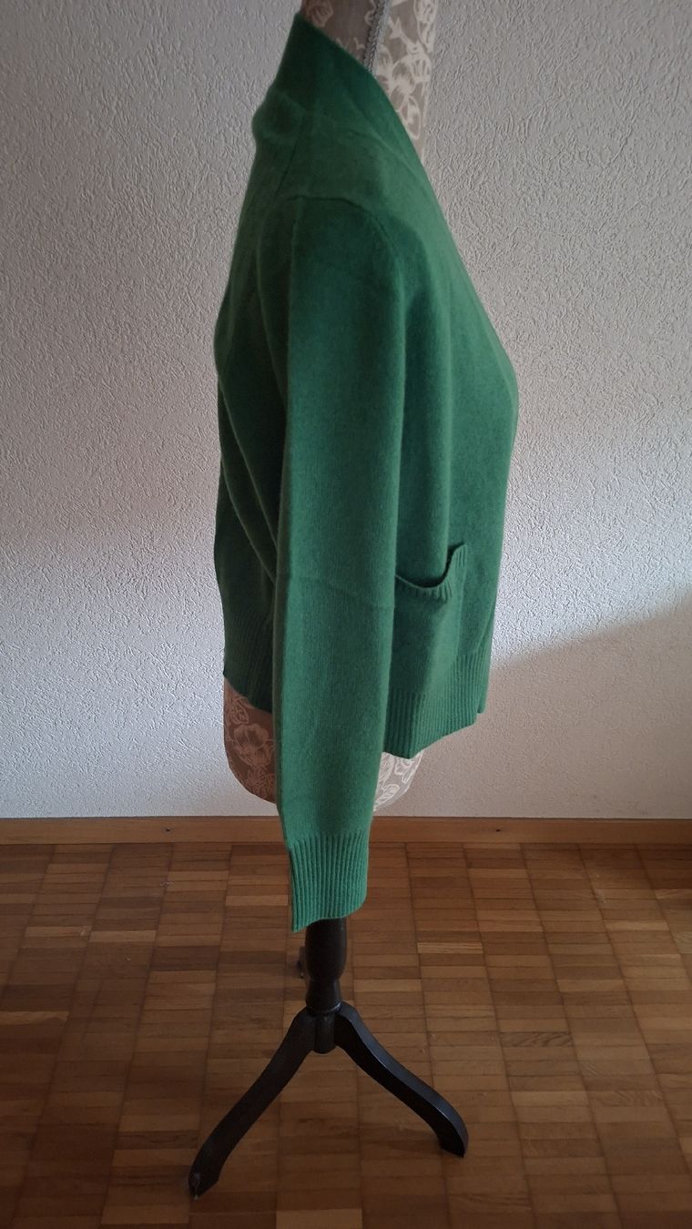 Alba Moda Jacken: Strickjacke Kaschmir – Neu und originalverpackt aus Wünnewil von 04Blume 1