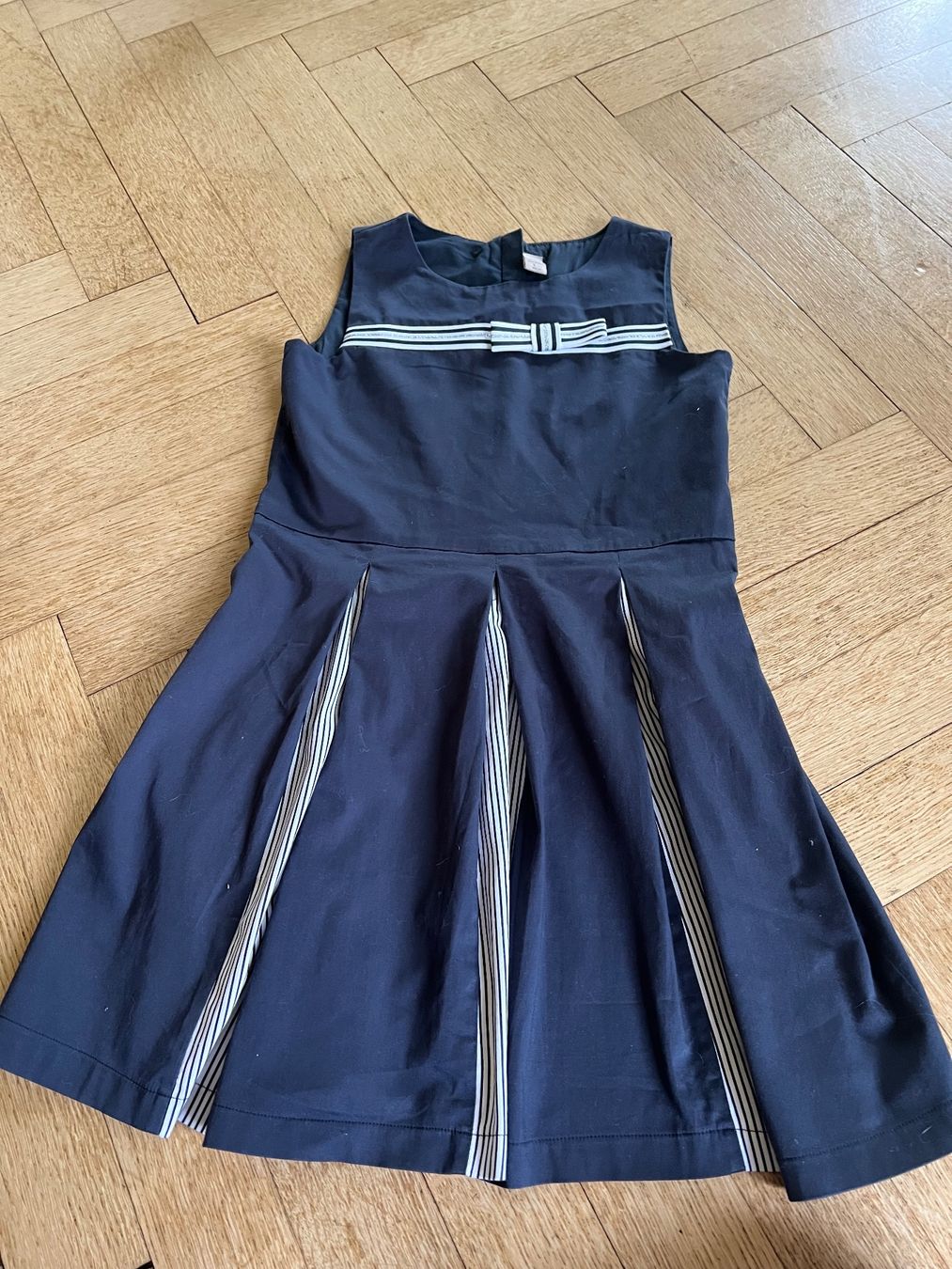Robes et jupes: Kleid 152  Nucleo – D'occasion à Beinwil am See par brigittehug