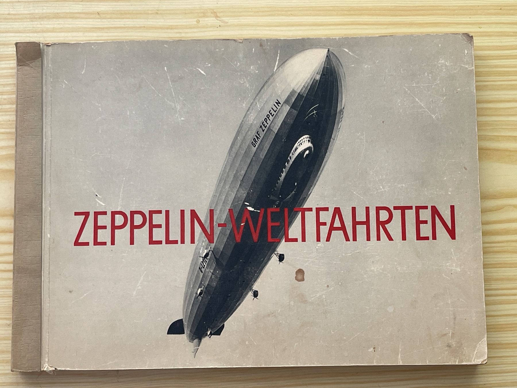 Libri: Zeppelin-Weltfahrten, Buch mit 265 Bilder – Usato da Arlesheim venduto da ren_5d2b