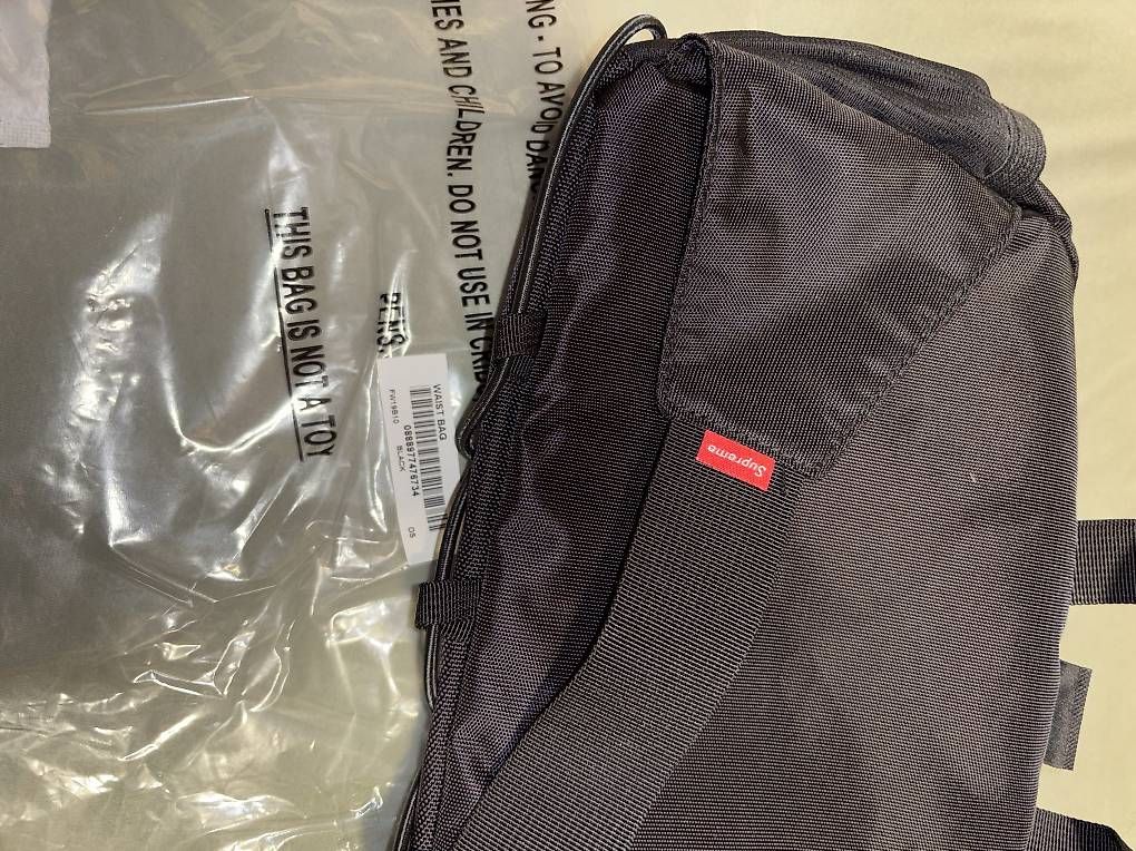 Taschen: Supreme Waist Bag FW19 – Gebraucht aus Bichelsee von hubraum_ 2