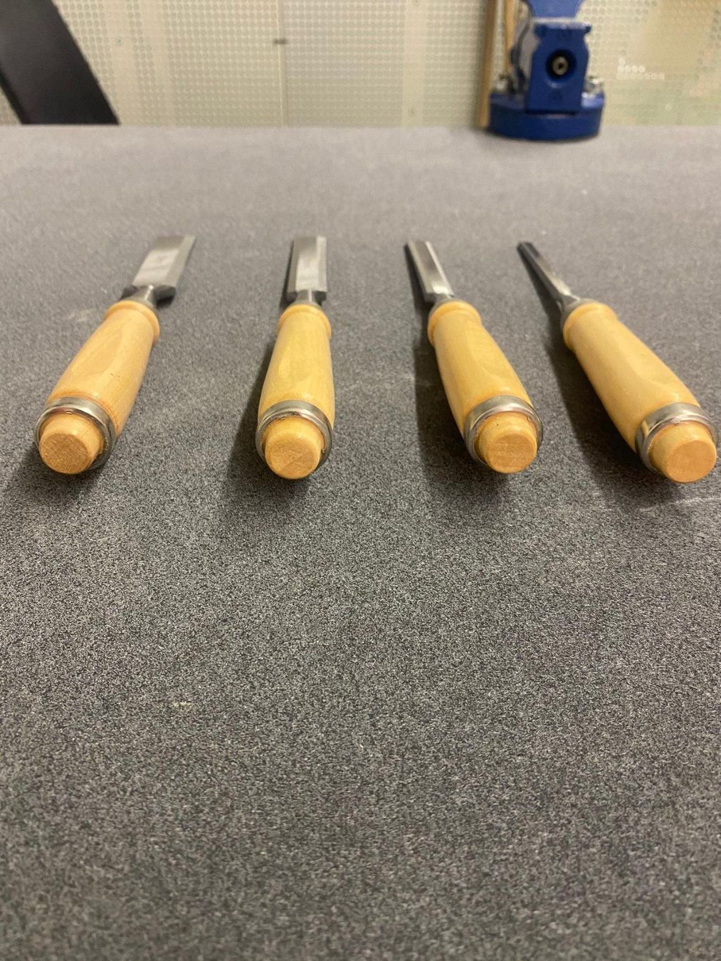 Alle Werkzeuge: Stechbeitelsatz mit Holzgriff 4-tlg. – Neu (gemäss Beschreibung) aus Heerbrugg von ProBau-Liq 3