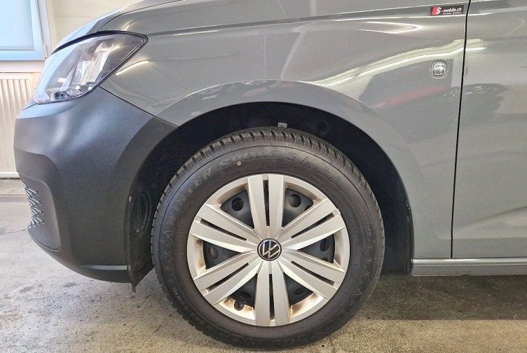 VW Veicoli commerciali: VW Caddy Cargo 1.5 TSI DSG Entry – Usato da Schenkon venduto da S-Mobile 5