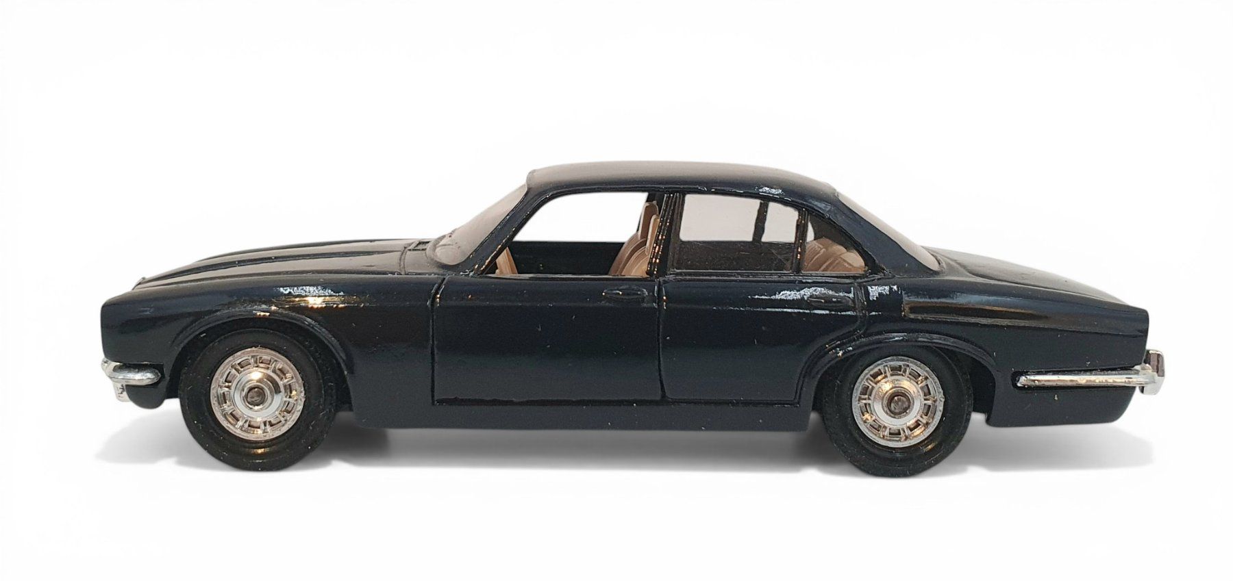 Solido Modellini d'auto: Solido Jaguar XJ12 – Usato da Rickenbach b. Wil venduto da klassikmarkt.ch 1