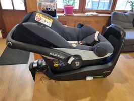 Maxi-Cosi Babyschale mit Basis