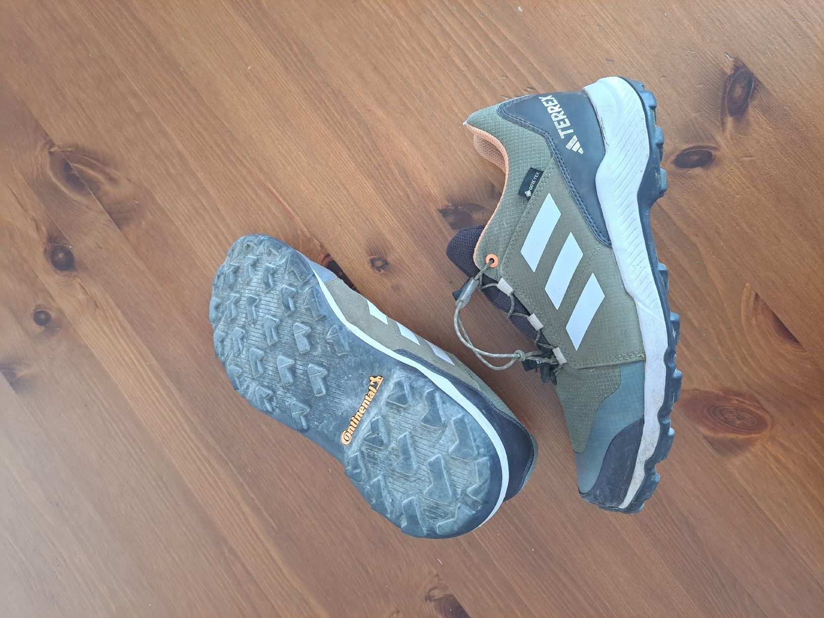 Damenschuhe: Adidas Terrex Trekking Schuhe – Gebraucht aus Grosshöchstetten von rosa.leo 1