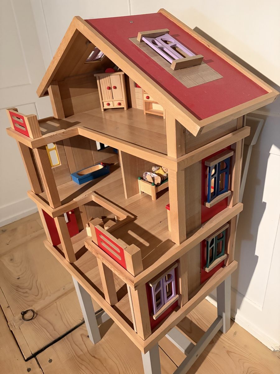 Puppenhäuser & -möbel: Puppenhaus – Gebraucht aus Birrhard von CarolineCC 2