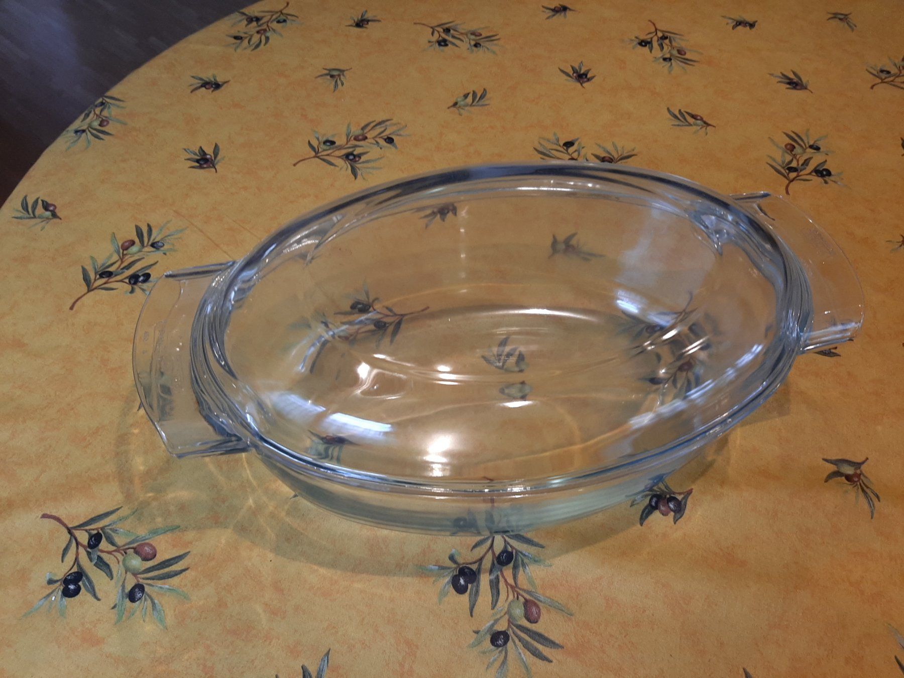 Pyrex Schalen: Glas-Auflaufform / Gratinform mit Deckel, oval, 4 Liter – Gebraucht aus Niederhasli von pri_62hf 3