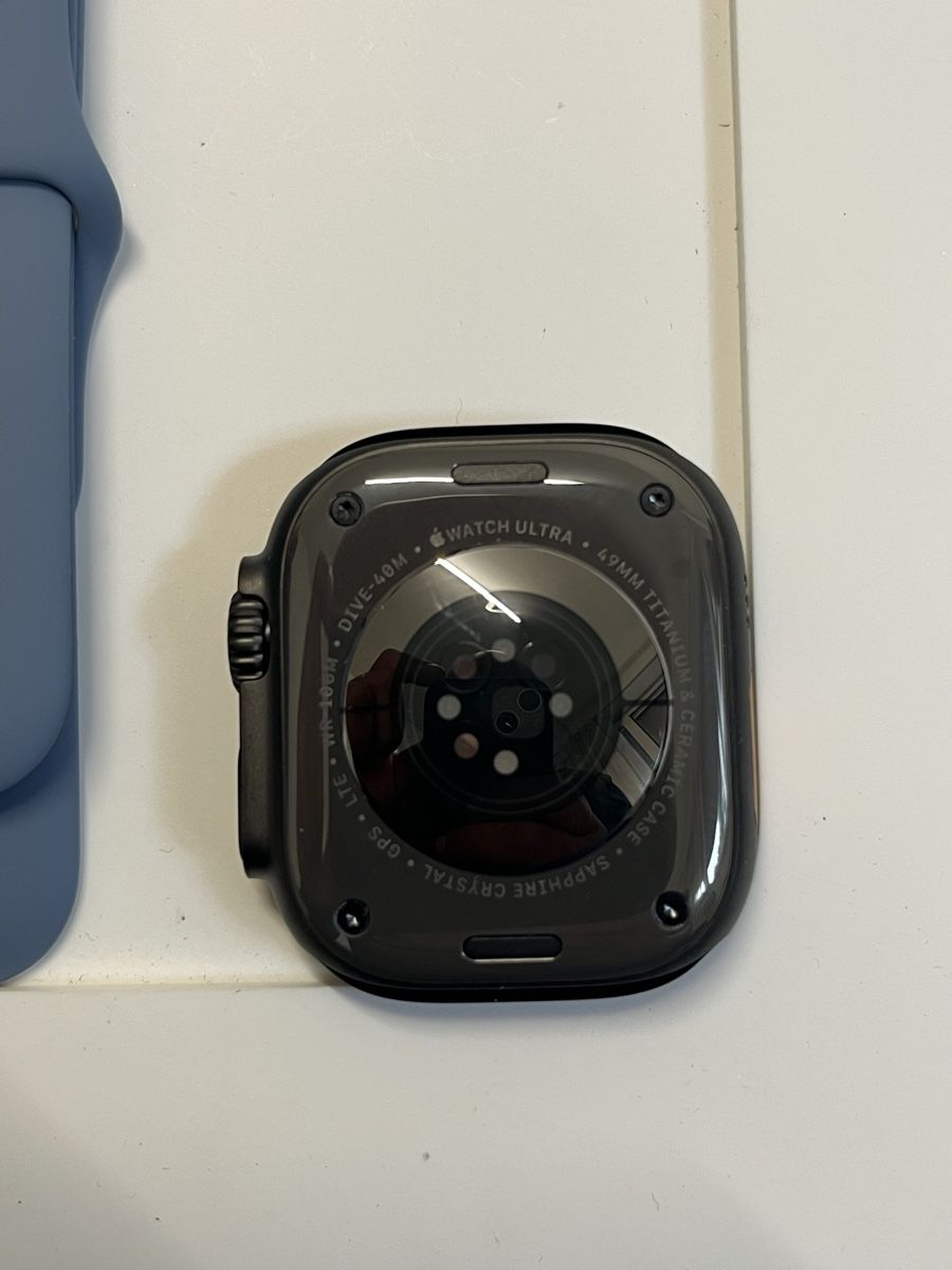 Apple Smartwatch: Apple Watch Ultra 49mm Défectueuse – Défectueux à Petit-Lancy par Hpk_tbk 6